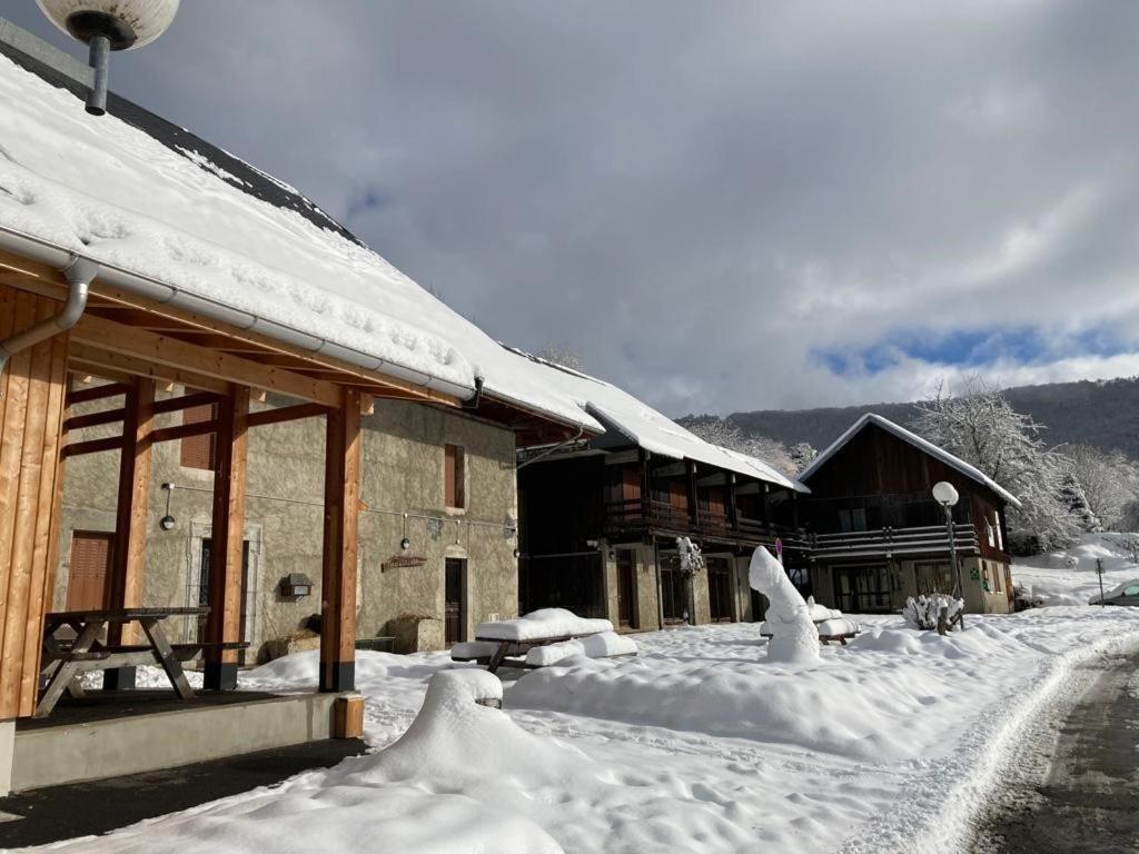 La Ferme De La Mense Otel Aillon-le-Jeune Dış mekan fotoğraf